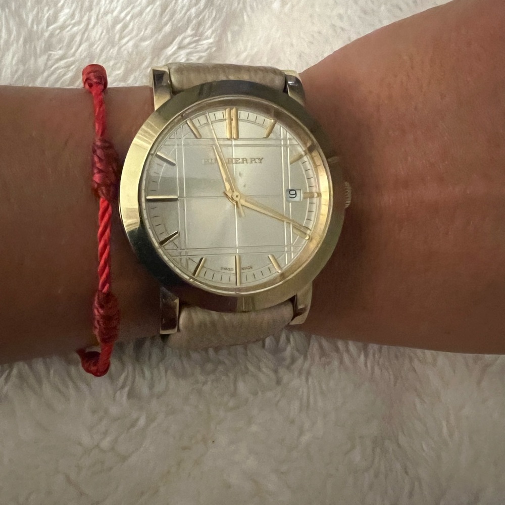 Burberry Women Watch - Picture 6 of 14